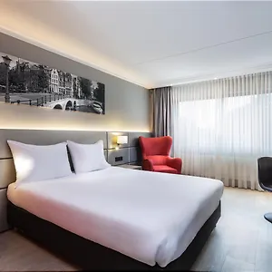 Ramada By Wyndham Amsterdam Airport Schiphol מלון